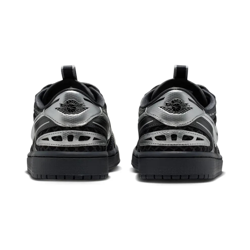 Jordan 1 Low Method of Make V3 “Black Metallic Silver” (HQ2186-001)