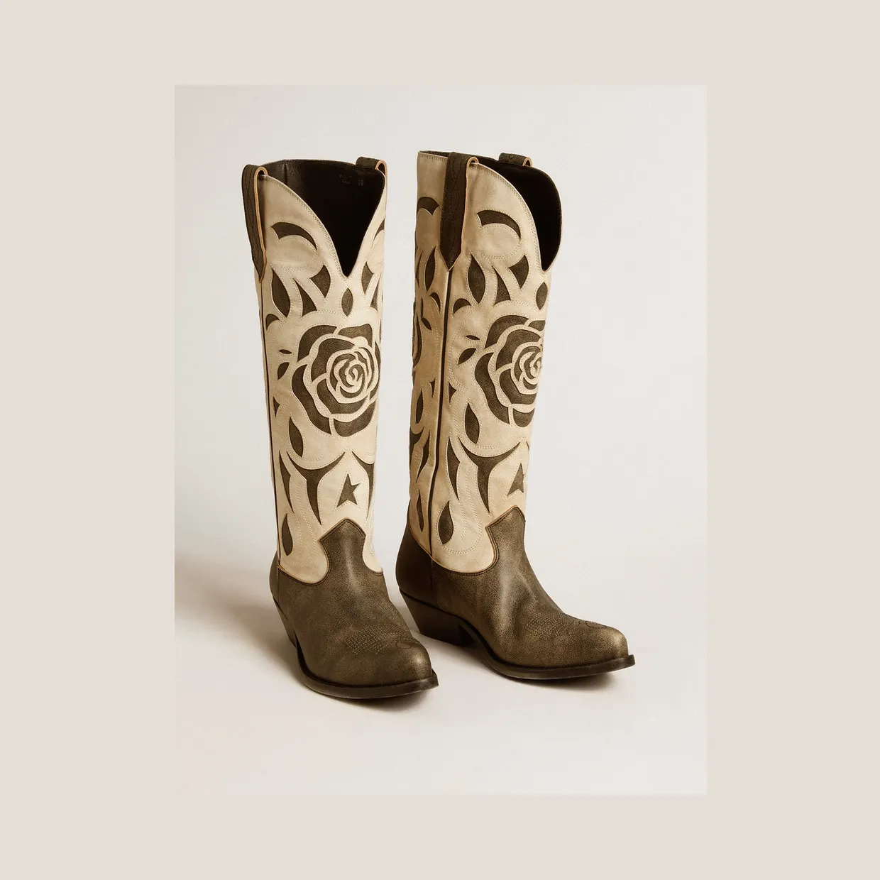 Golden Goose Wish Star Boots In Black And White Leather With Inlay Rose And Star (GWF00860.F006912.90481) (2)