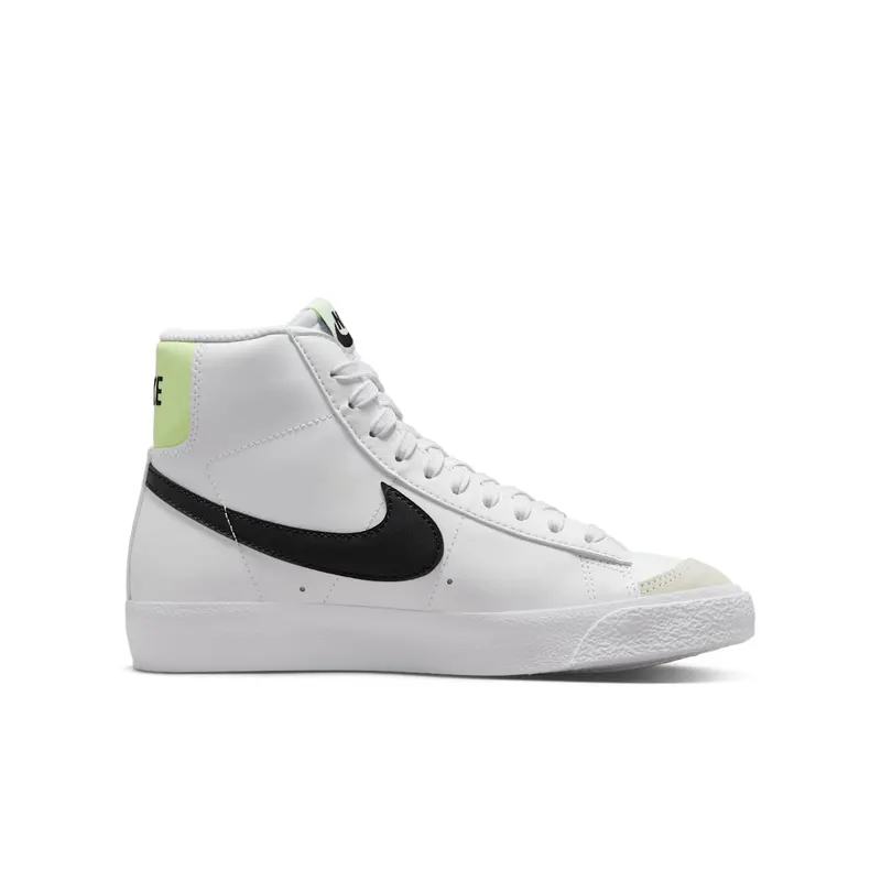 Nike Blazer Mid ’77 Older Kids’ White (DA4086-109)