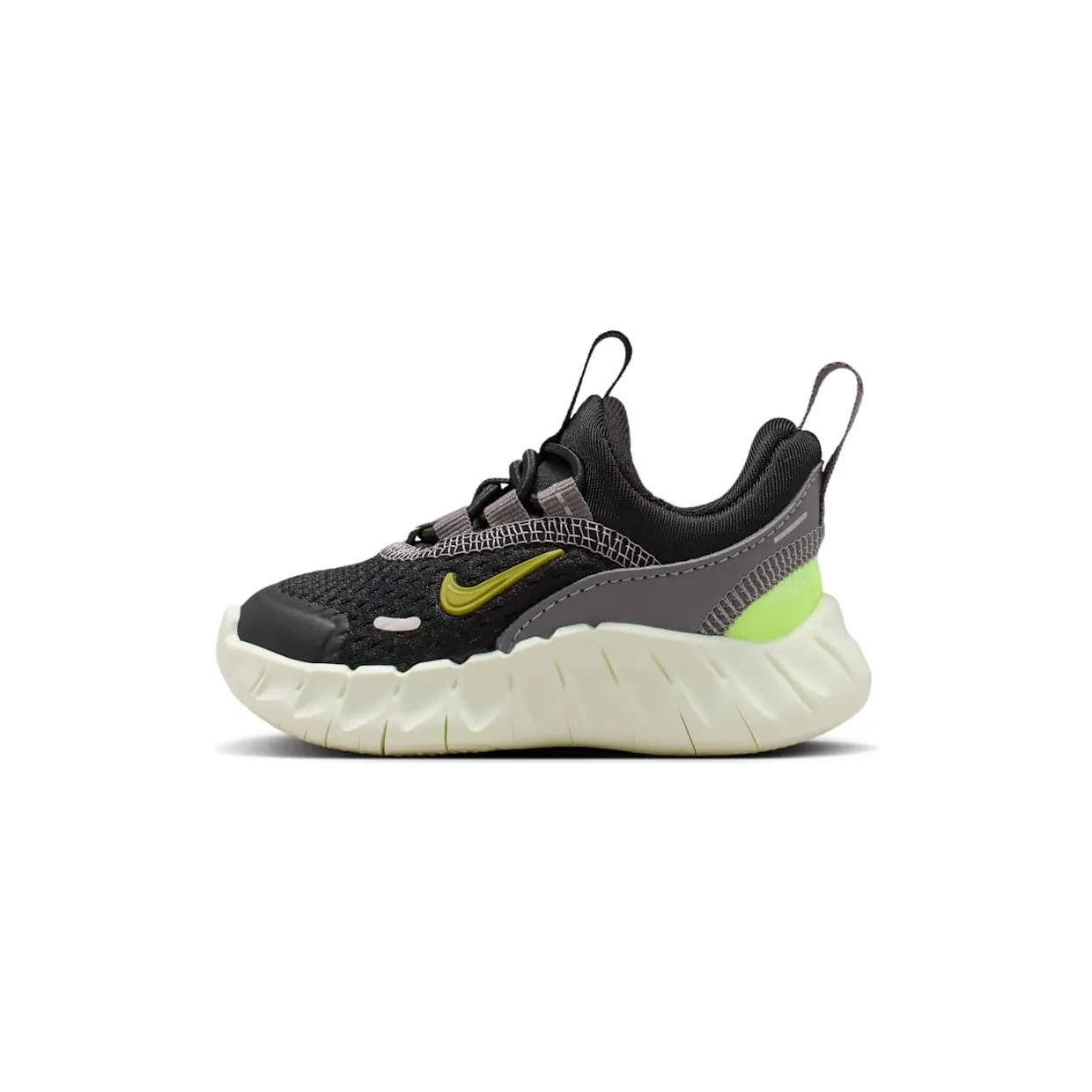 nike-free IQ5810-005