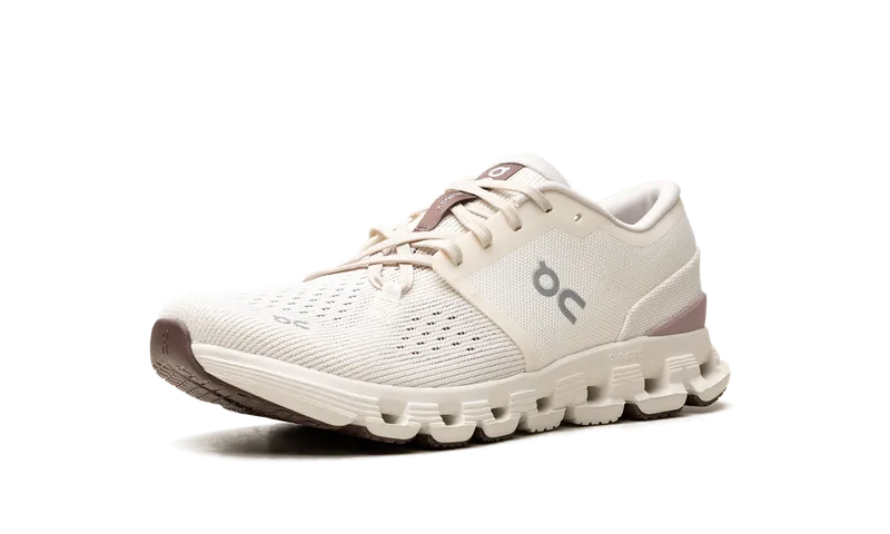 On Running Cloud X4 “Ivory Heron” (3WE30074740)