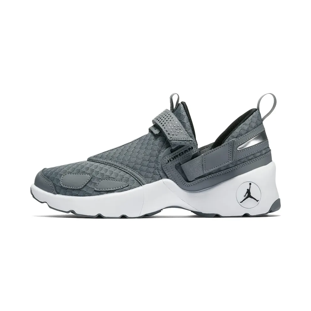 Jordan Trunner LX Cool Grey White (897992-013)