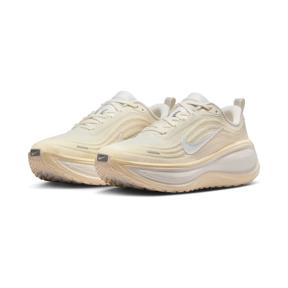 Nike Vomero Plus “Sail Summit White Alabaster” (HV8154-105)