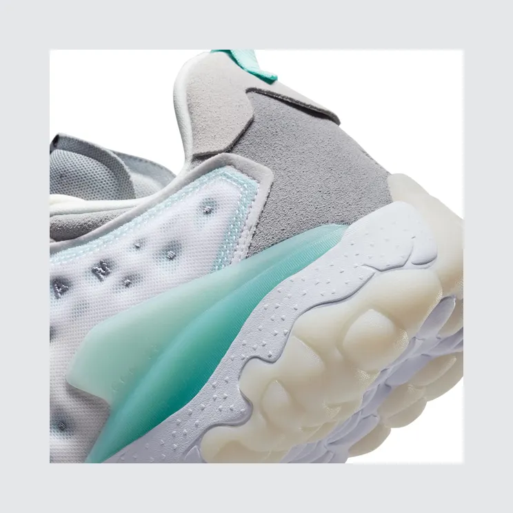 air-jordan-delta CV8121-002