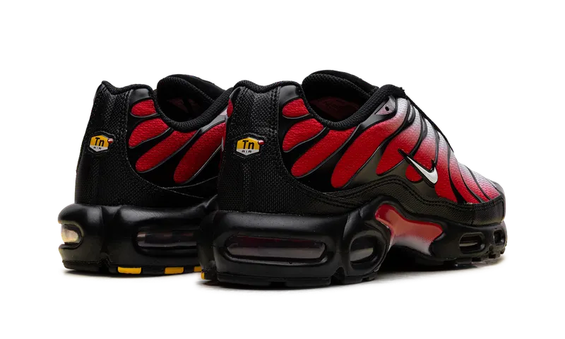 Nike Air Max Plus “Red Black White” (DM0032-017)