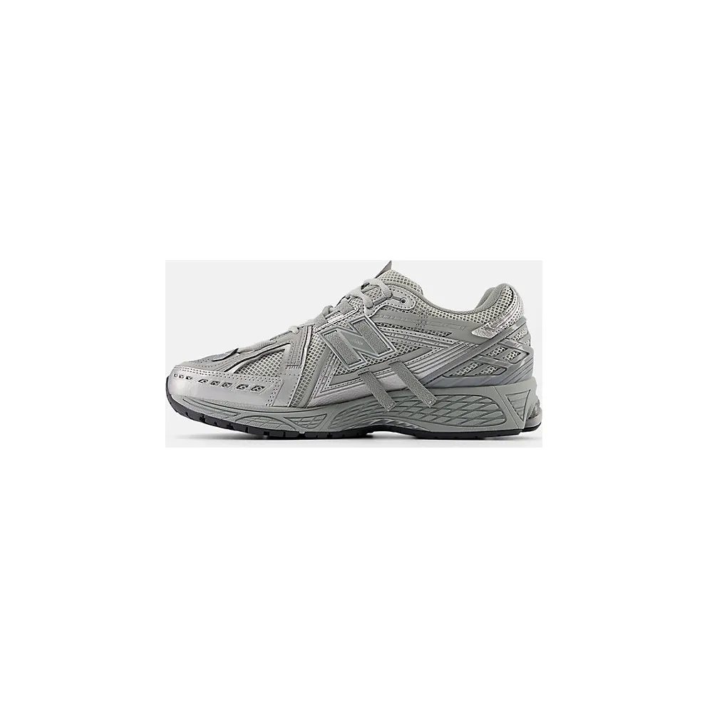 New Balance 1906A “Concrete Silver Metallic” (M1906AG)