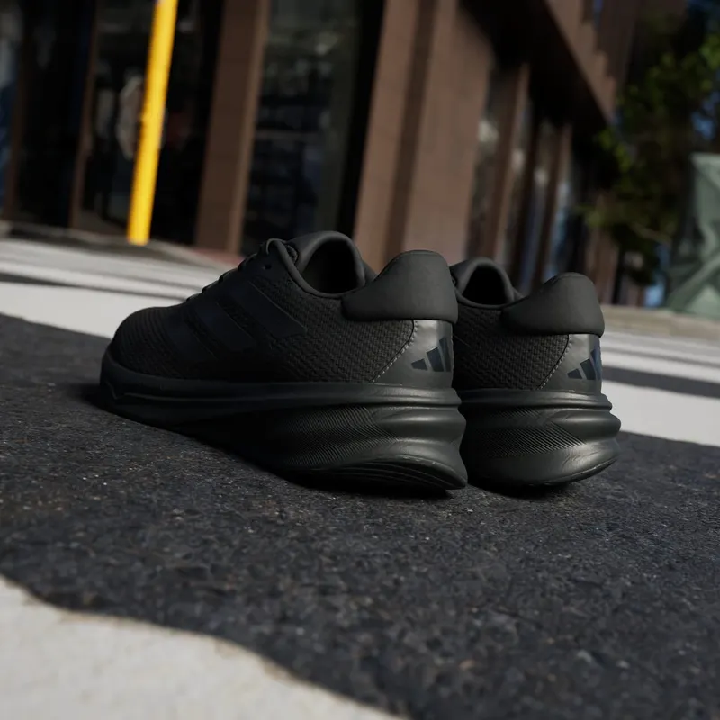 Adidas Supernova Stride “Core Black” (IG8319)