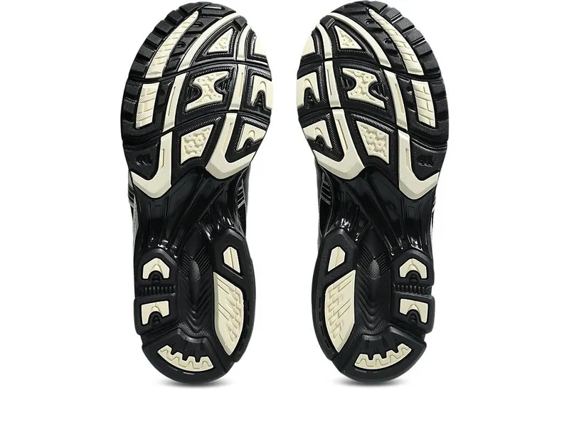 ASICS GEL-KAYANO 14 “Black / Cream” (1203A537-002)