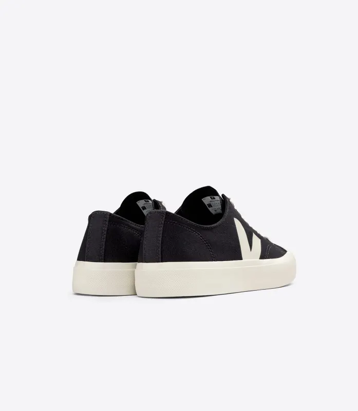Veja Black (PL0101397)