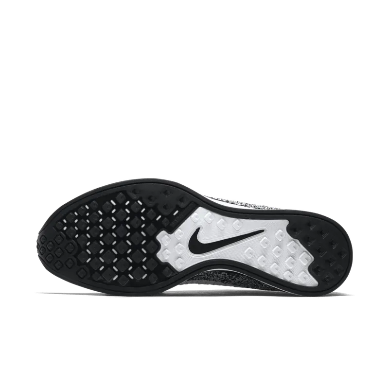 Nike Flyknit Racer Oreo 2.0 (526628-012)