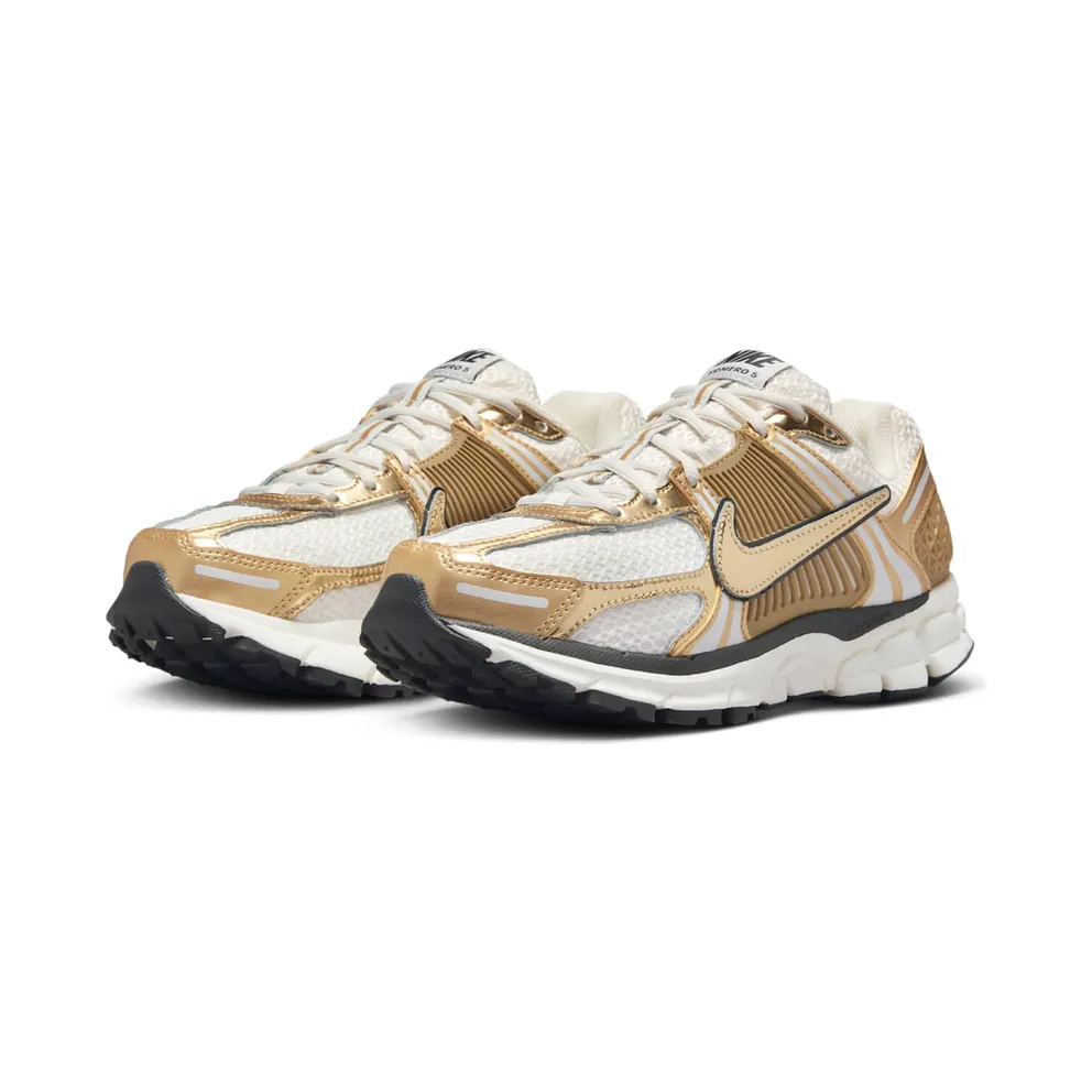 Nike Zoom Vomero 5 “Metallic Gold” (HF7723-001)
