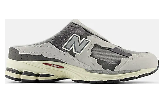 new-balance-2002r M2002NA