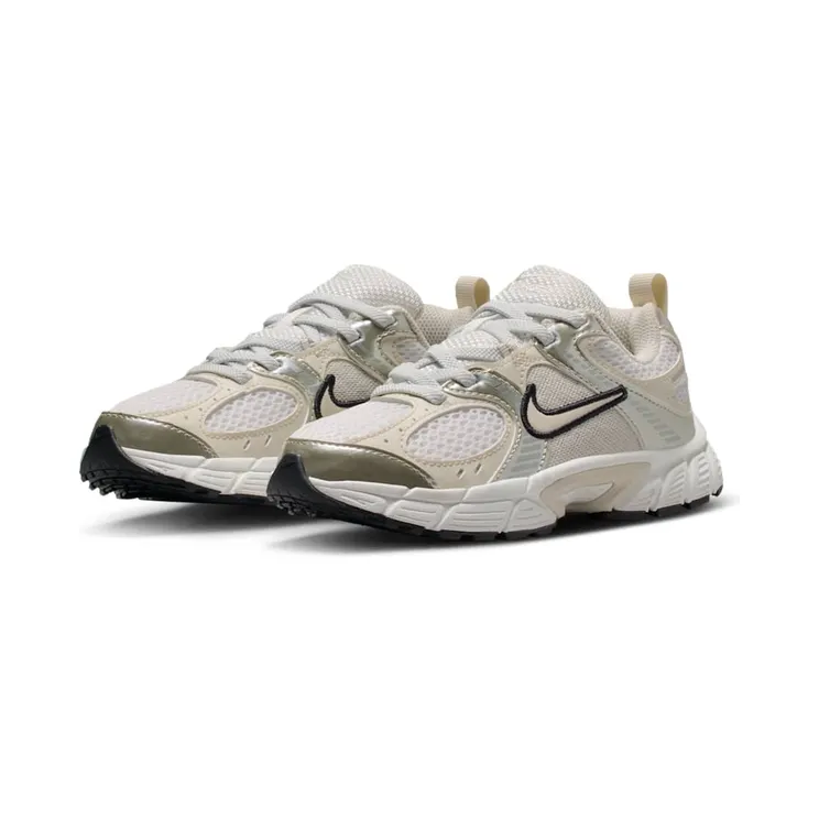 nike-v5-rnr HQ6412-102