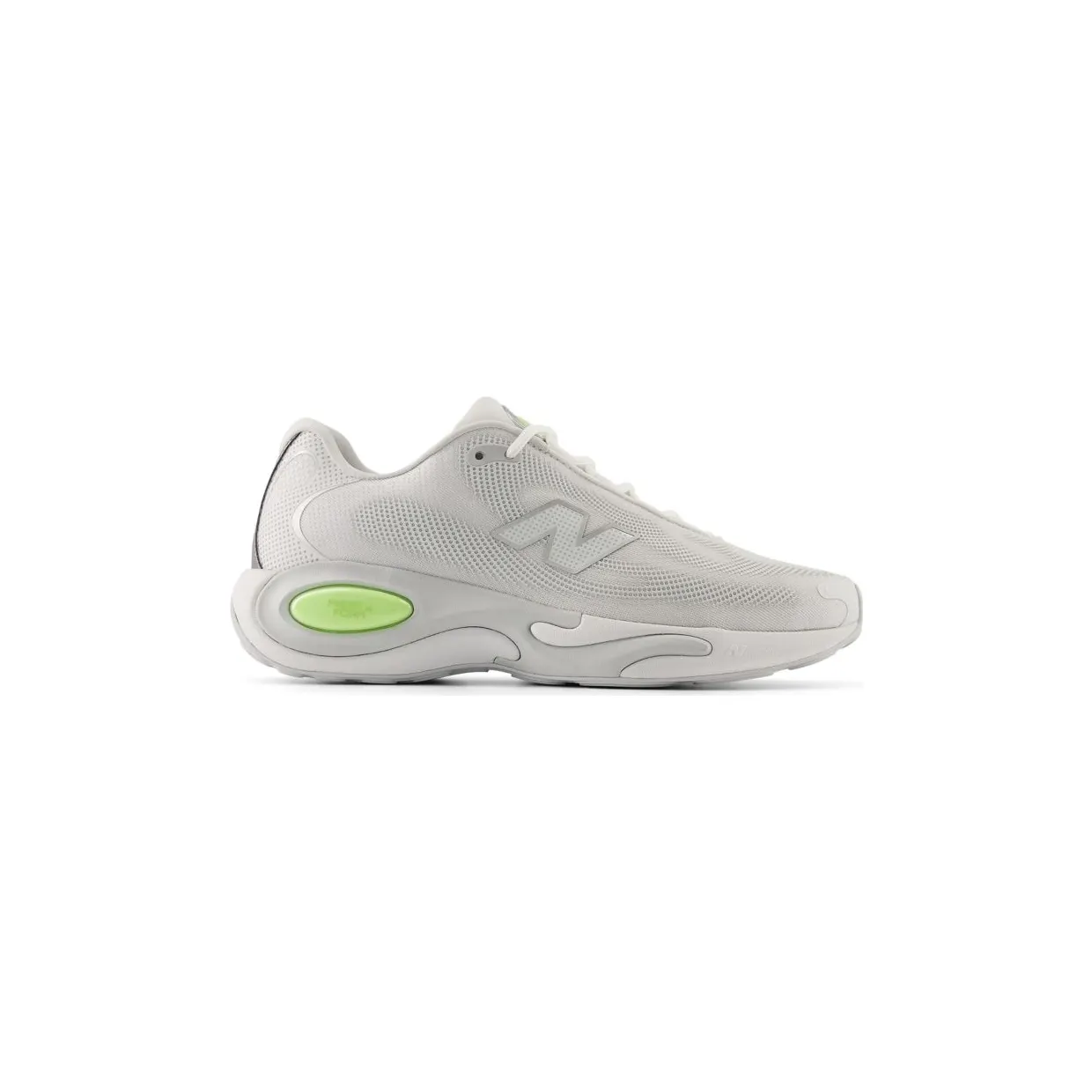 new-balance-sneaker MACR16KS