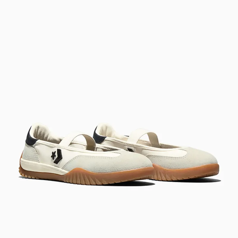 Converse Run Star Ballet Flat Egret / Black / Gum 6