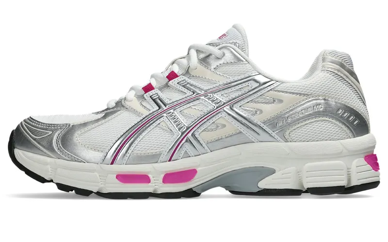 Asics Gel-Stratus MC “Raspberry” (1203B049-101)