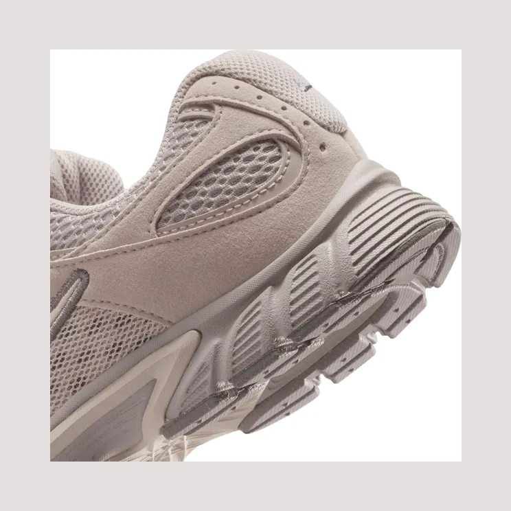 nike-v5-rnr IO1644-201