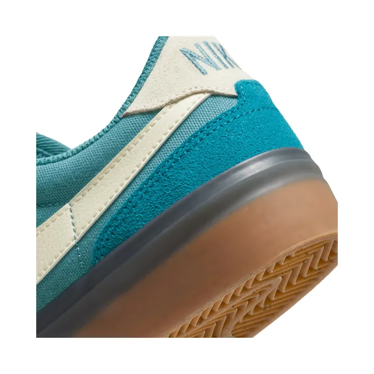 nike-zoom DV5469-401