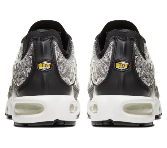 nike-air-max AR0970-001