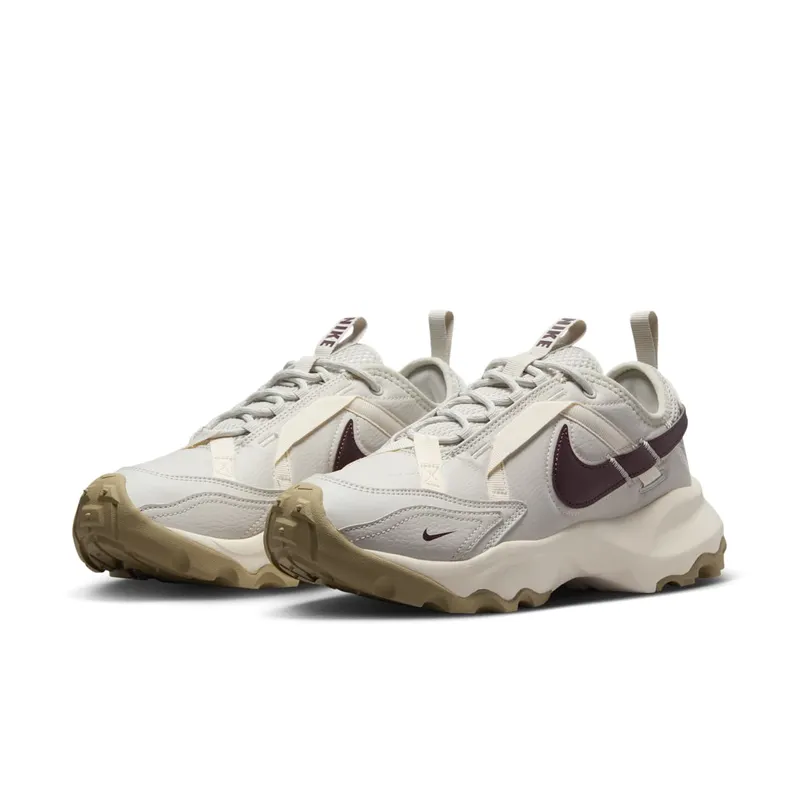 Nike TC 7900 “Light Bone Burgundy Crush” (DD9682-003)