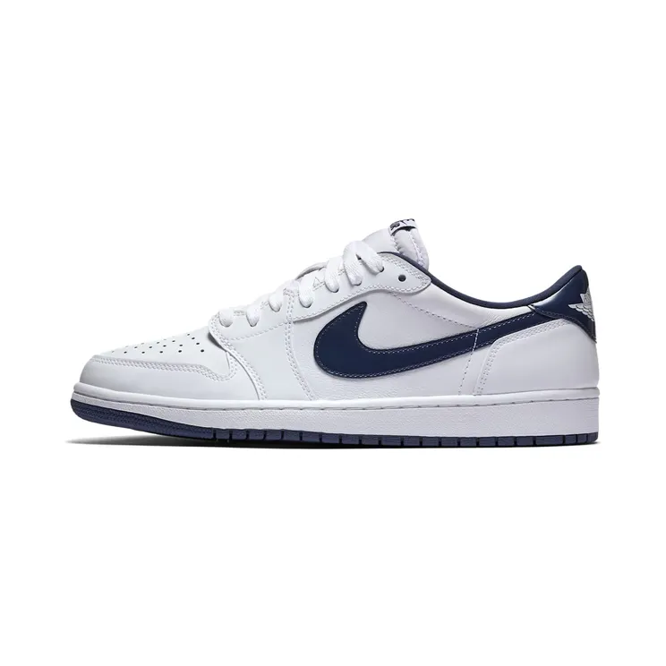 Air Jordan 1 Low Retro OG ‘Midnight Navy’ white/midnight navy (705329-106)