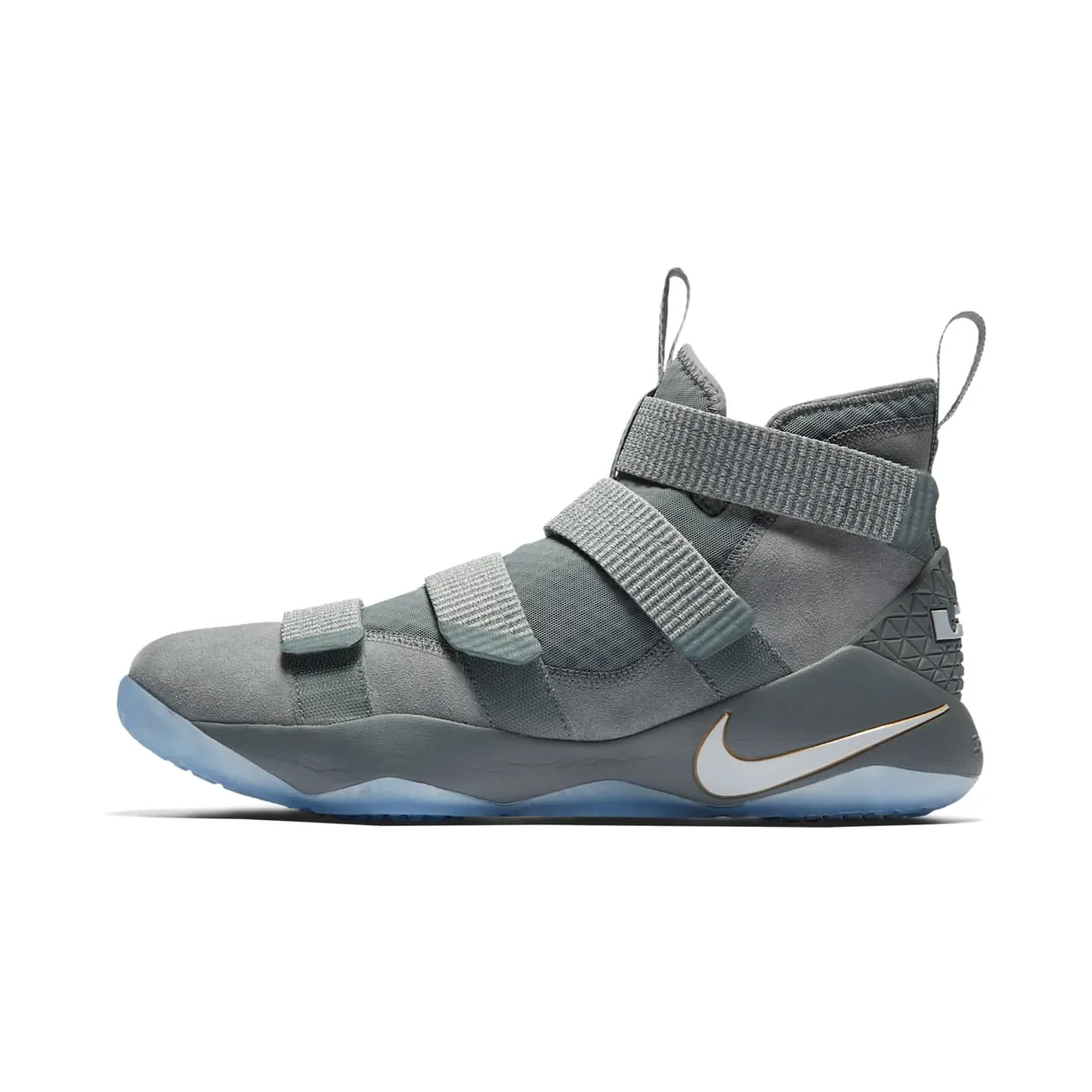 nike-lebron 897644-010