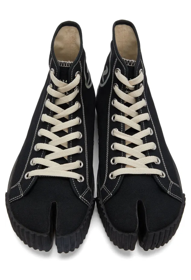 Maison Margiela White Canvas Tabi Sneakers (S37WS0577 P4291) (5)