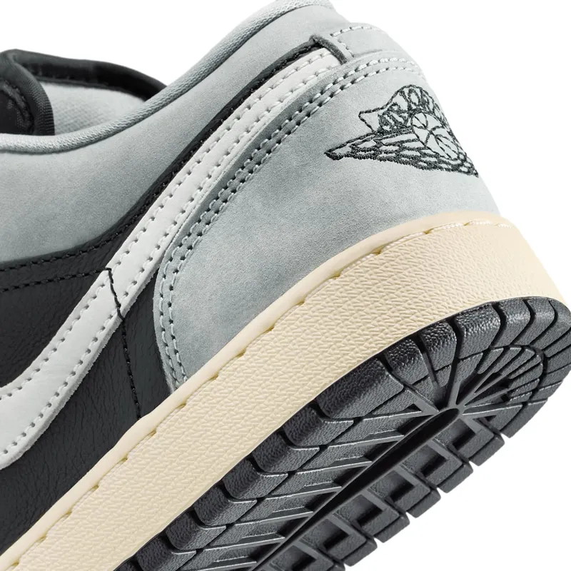 air-jordan-1 HQ2021-012