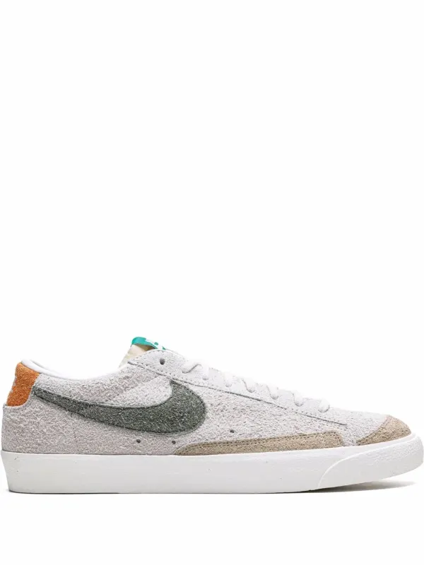 Nike Blazer Low ’77 PRM Ugly Duckling sneakers – Beige (DM7582)