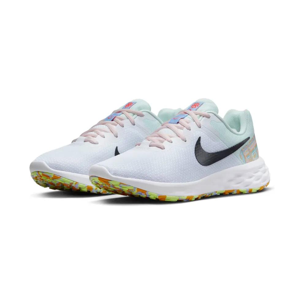 Nike Revolution 6 PRM “White / Light Thistle / Light Soft Pink / Dark Smoke Grey” (DO9475-100)