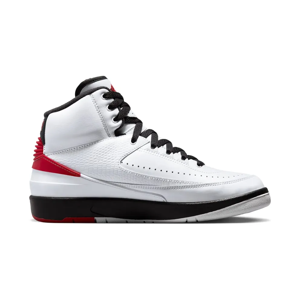 Jordan 2 Retro “Chicago (2022)” (DX4400-106)