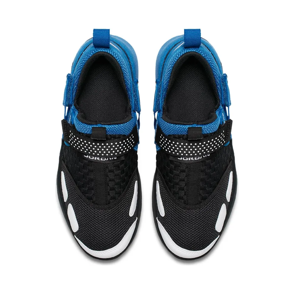 Jordan Trunner LX Black Team Royal (905223-007)
