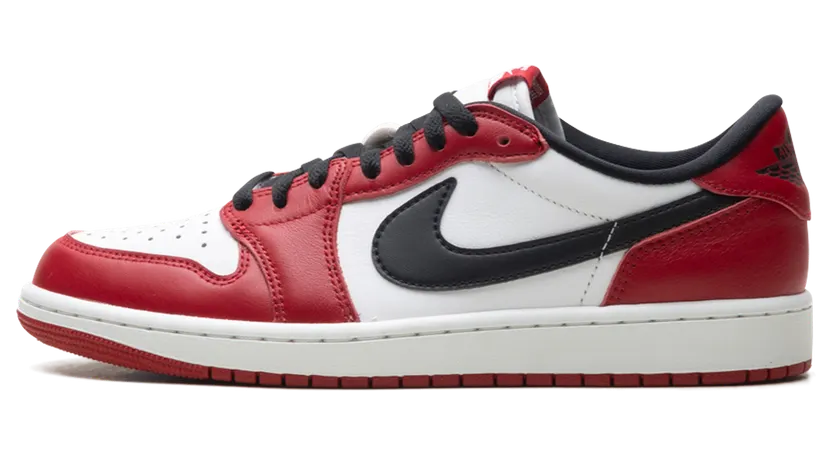 Air Jordan 1 Low OG “Chicago (2025)” (HQ6998-600)