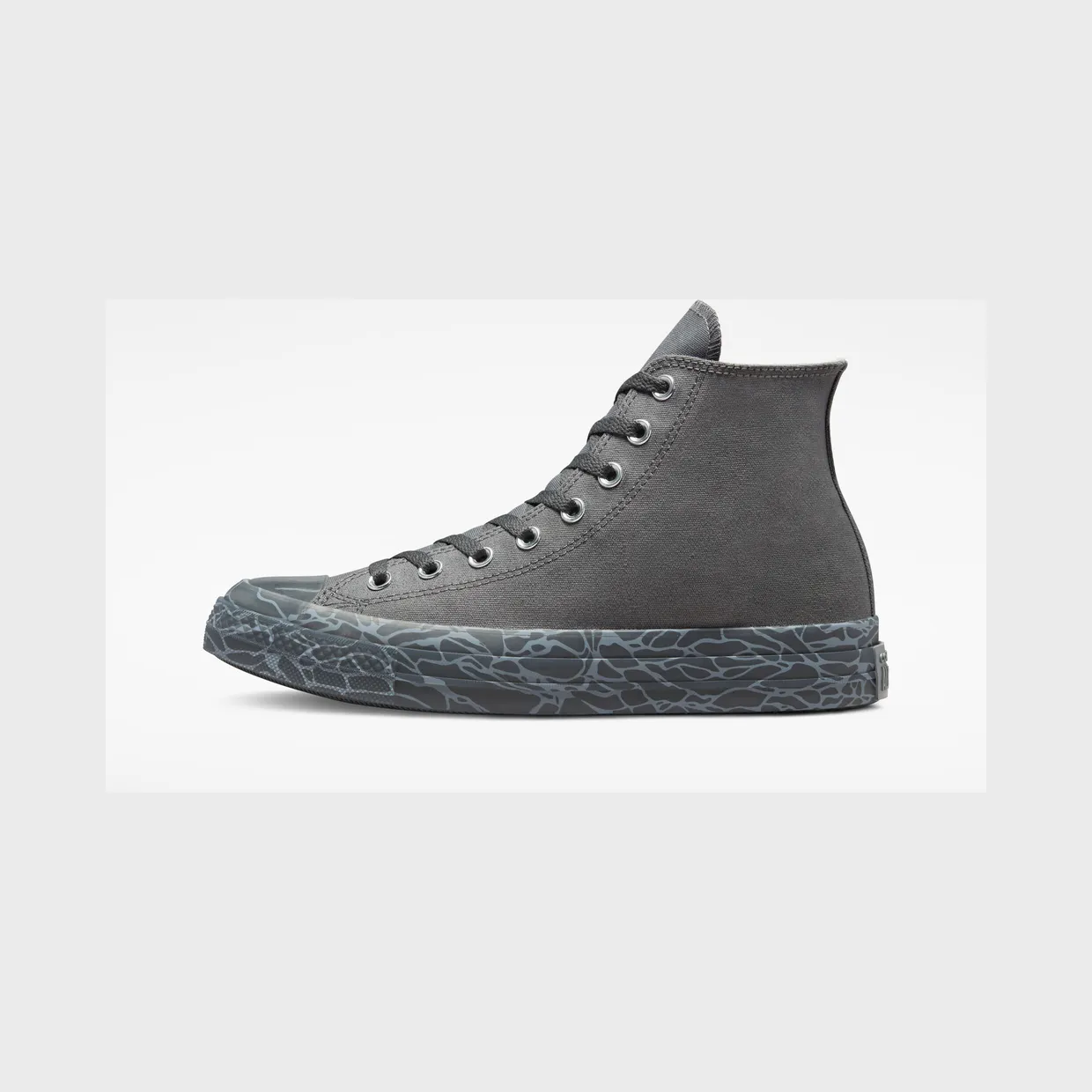 converse-chuck-taylor-all-star A03236C
