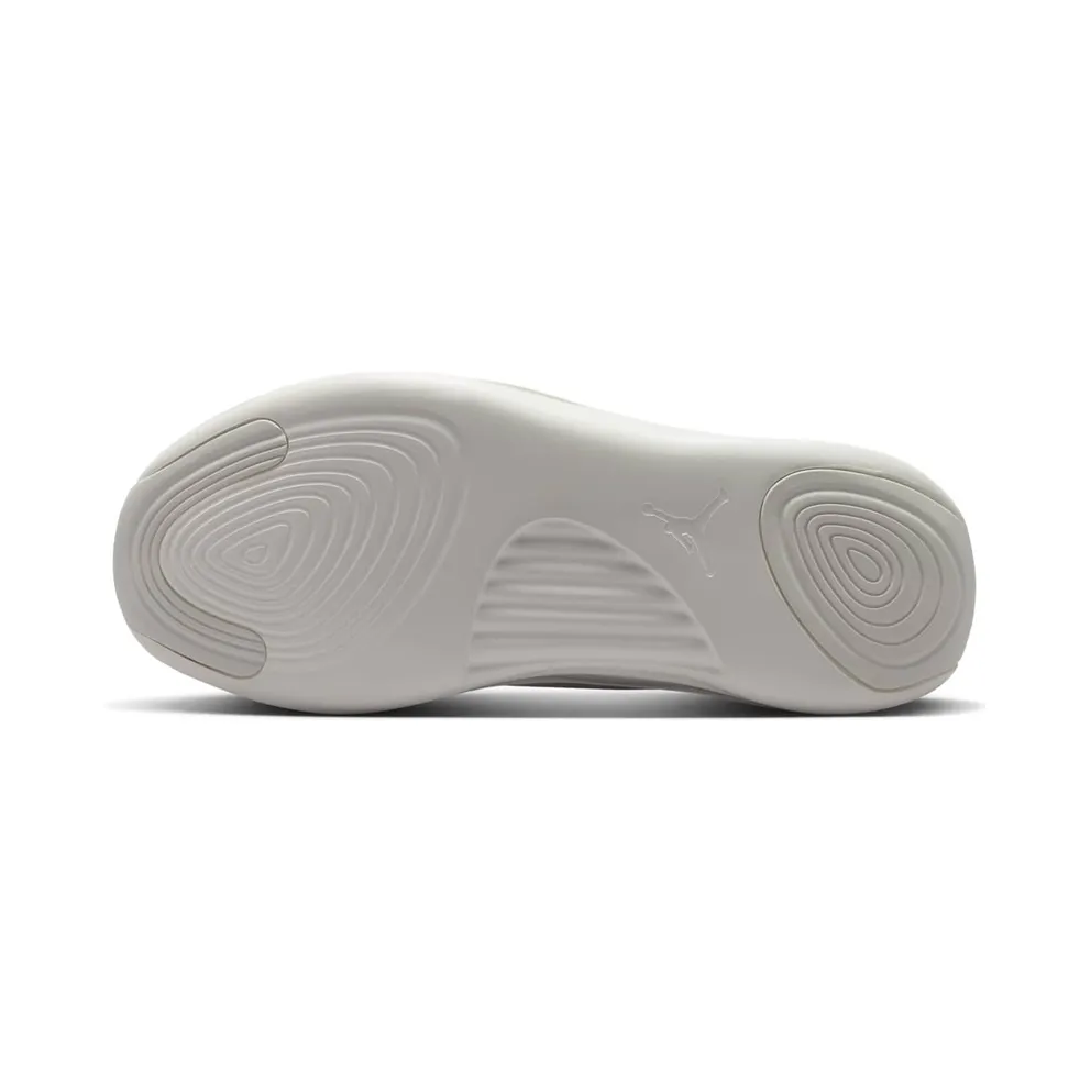 Jordan Future Mule – “Light Iron Ore / Legend Medium Brown / Swan” (HV5073-003)
