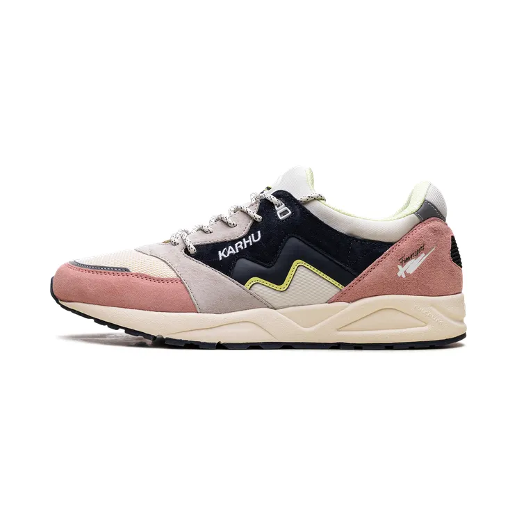 Karhu Aria 95 “Rose Tan” (F803084)