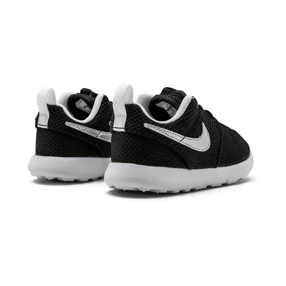 Nike Roshe One (TDV) “Black / White / Metallic Silver” (749430-021)