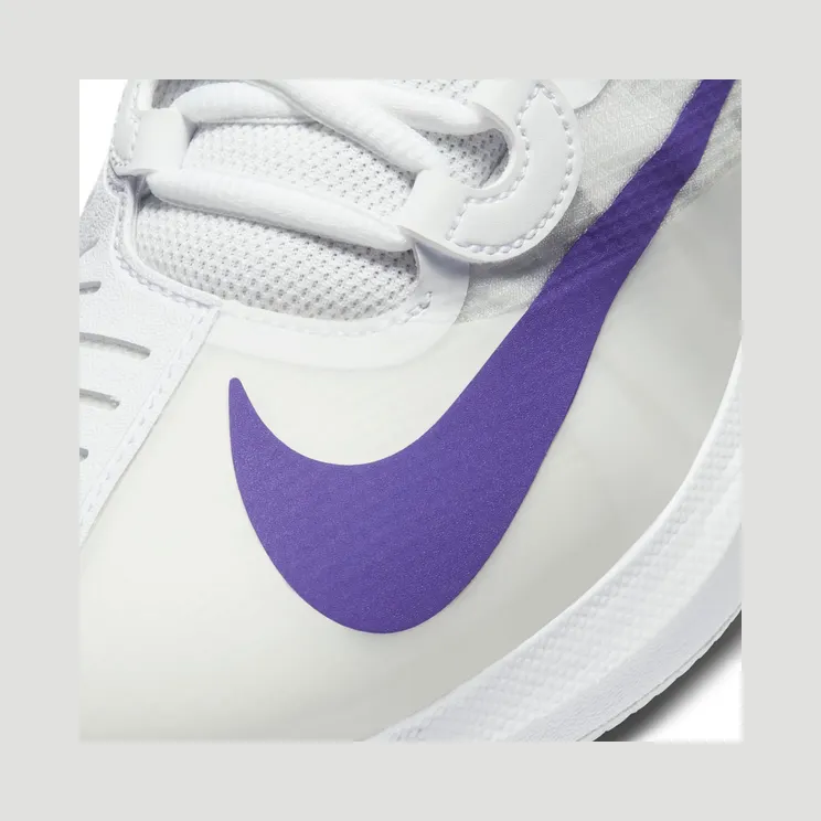nikecourt CK7580-102