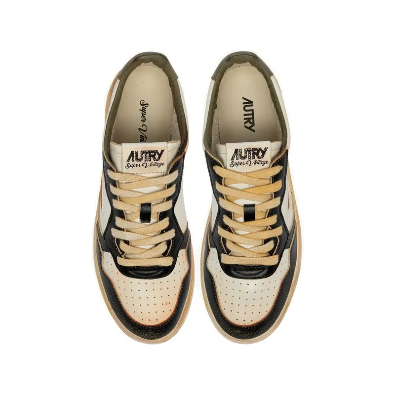 Autry Medalist Super Vintage Perforated-toe “White/Black” (AVLM SV06)