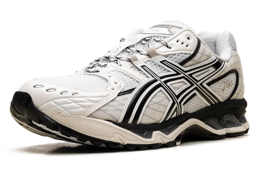 Asics Gel-Nimbus 10.1 “White Ivory”: comfort met een poetsrekening (3)