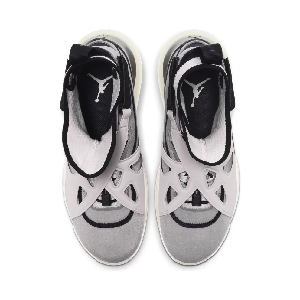 Jordan Air Latitude 720 Barely Rose (W) Barely Rose/Sail-Atmosphere Grey-Black (AV5187-602)