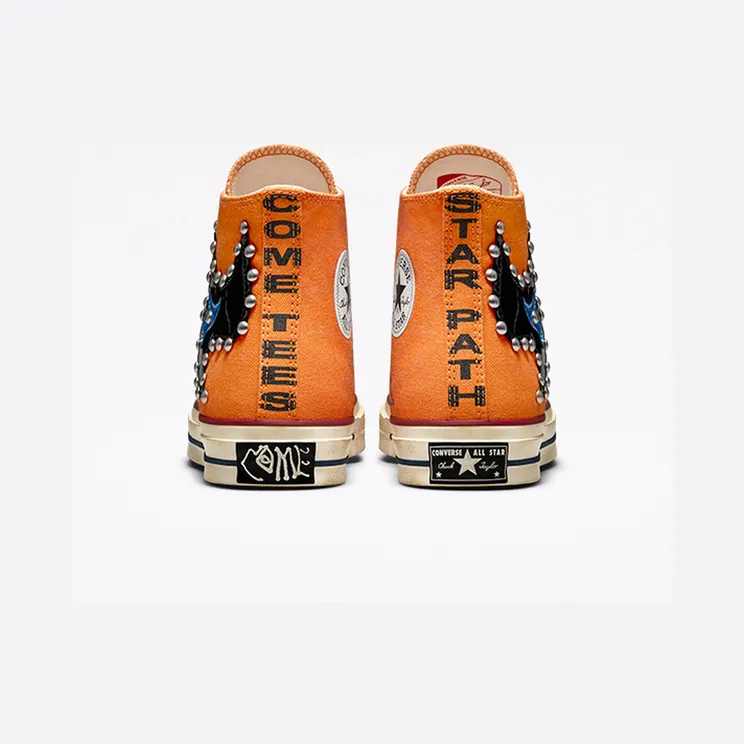 converse-chuck-taylor-all-star A01762C