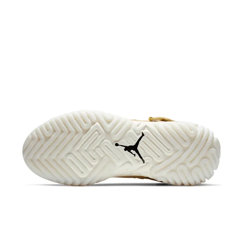 Jordan Proto React Light Cream Light Cream/Black-Club Gold-Sail (BV1654-200)