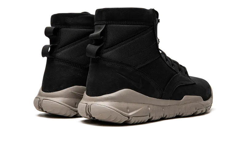 Nike SFB 6 Inch NSW Leather “Black Light Taupe” (862507-002)