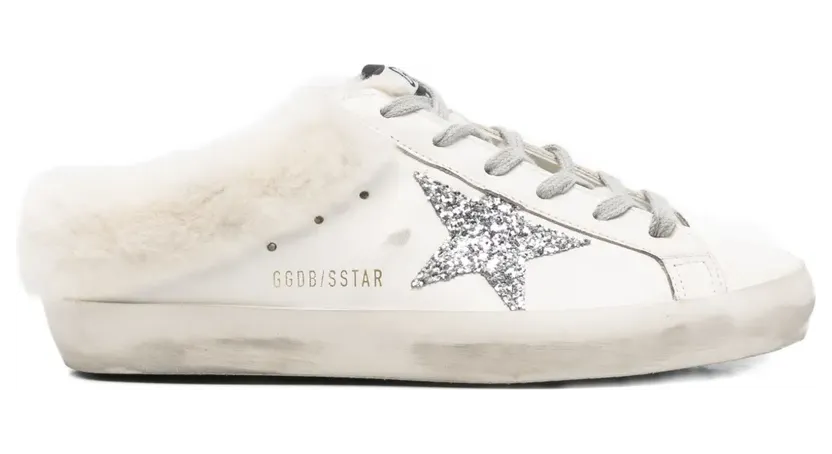 Golden Goose Super-Star Sabot aus Leder mit Shearlingfutter und Stern “White” (GWF00110F007126)