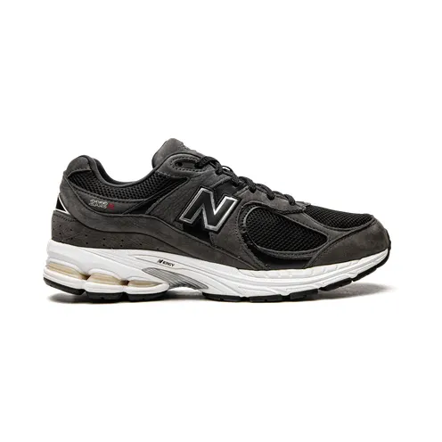 new-balance-2002r ML2002RB