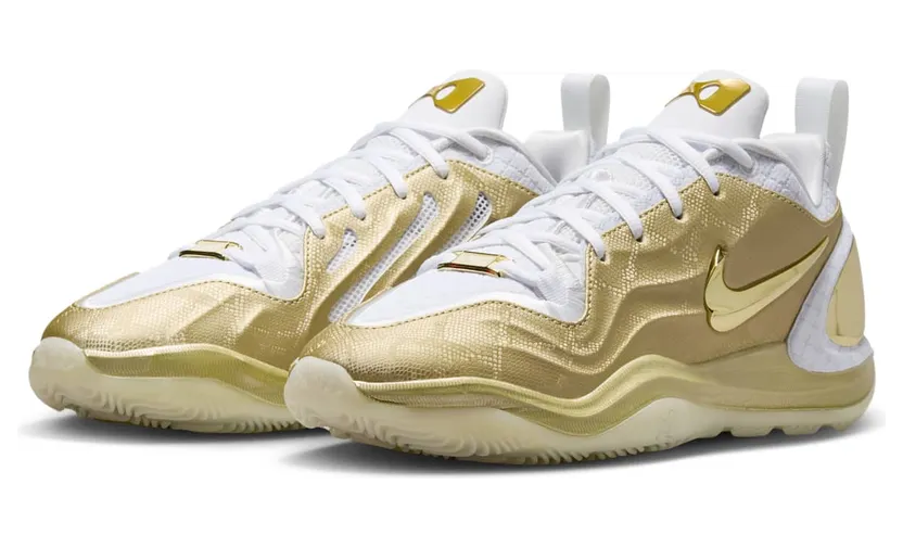 nike-sneaker IO8212-900