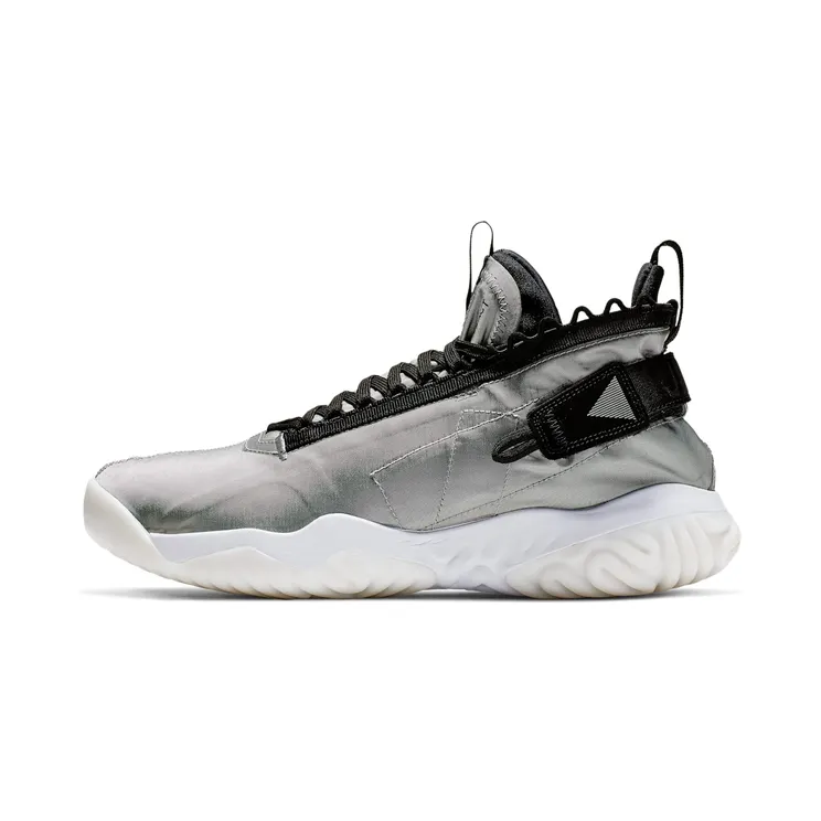 Jordan Proto React “Metallic Silver / Pure Platinum / Black” (BV1654-002)