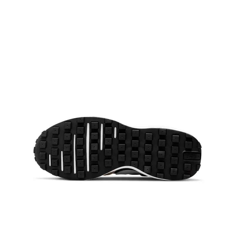 Nike Waffle One Older Kids’ Black (DC0481-007)