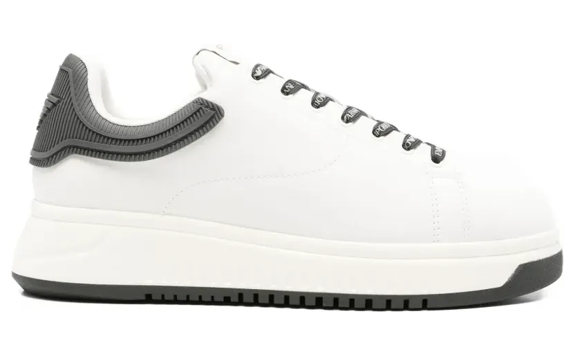 Emporio Armani Sneakers met geribbelde afwerking – Wit (EM003663AF18212)